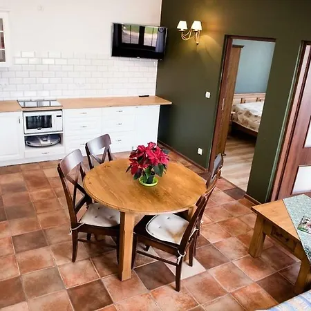 Lipowy Dwor Farm stay